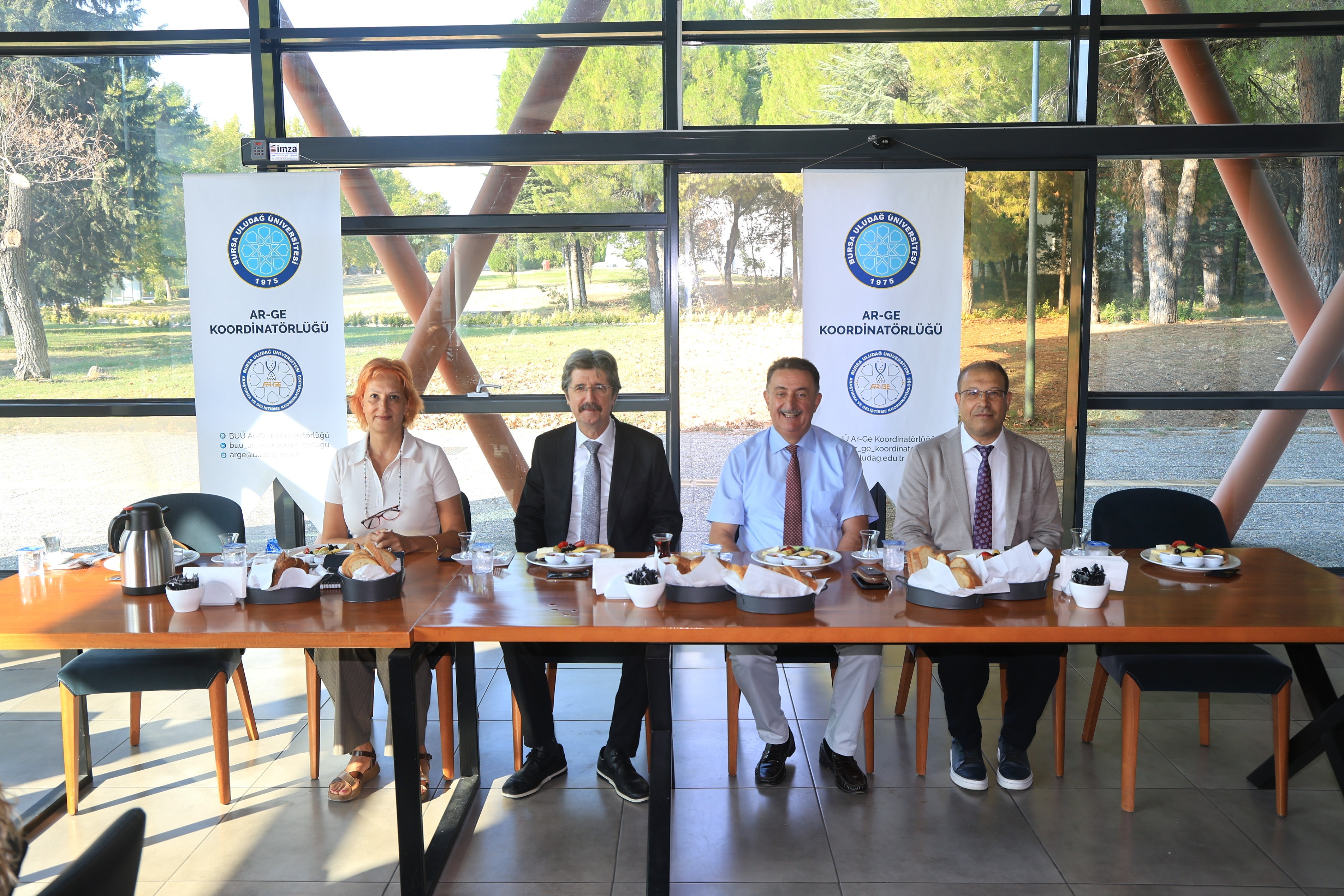 Rektör Yılmaz, başarılı akademisyenlerle buluşmaya devam ediyor